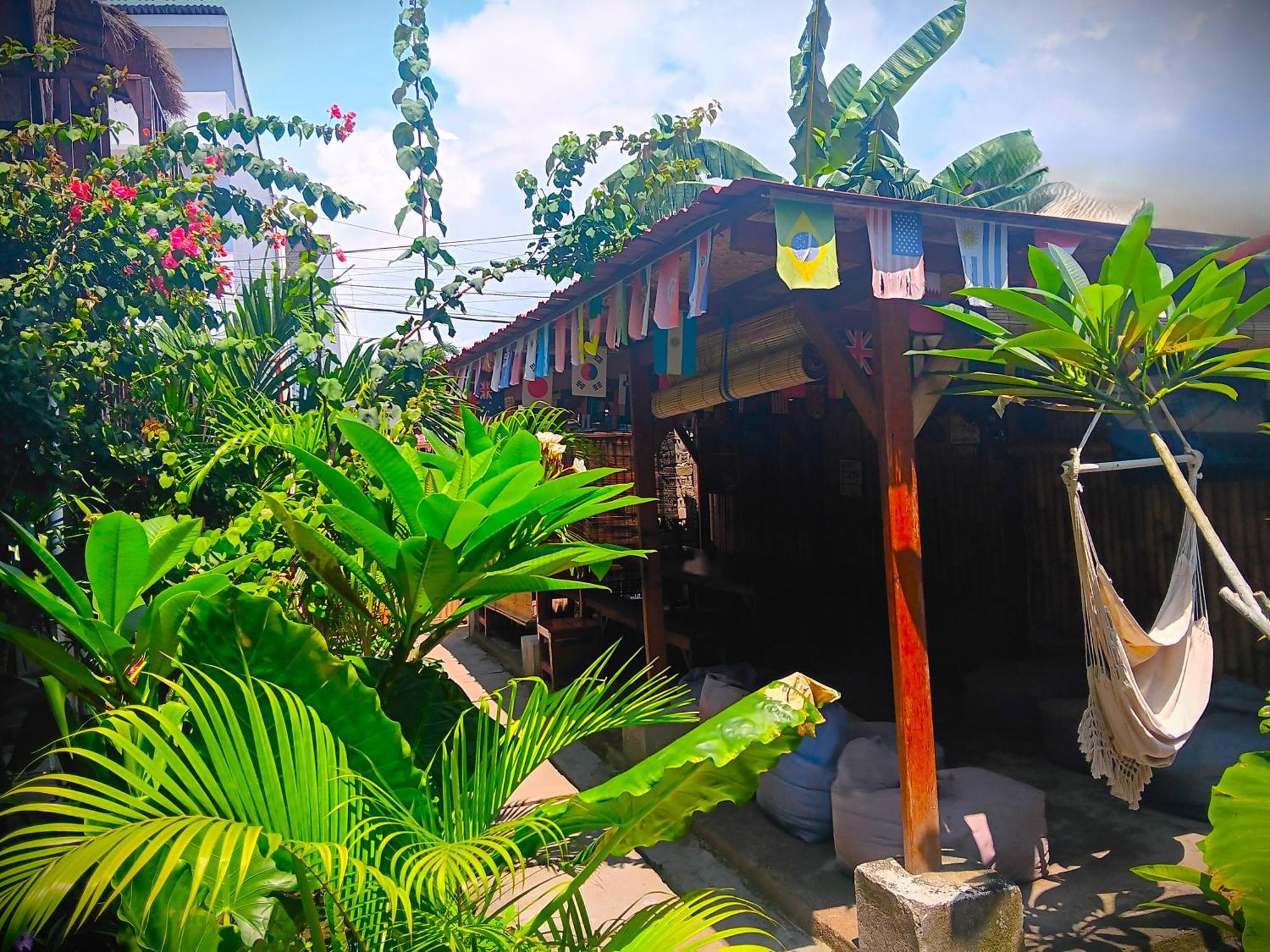 Good Vibes Bungalows Гили Траванган Экстерьер фото